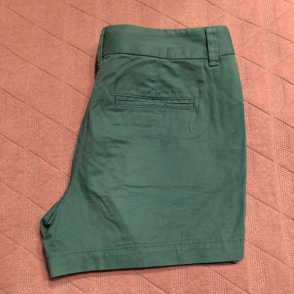 Shorts - Picture 3 of 4